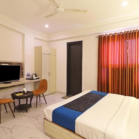 Hotel Almora Near Delhi Airport New Delhi Exteriör bild