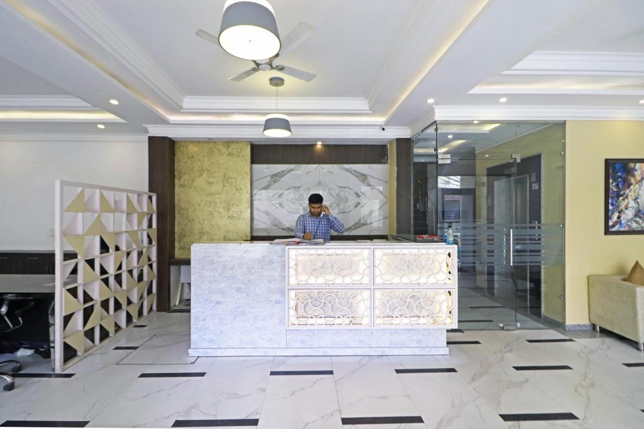 Hotel Almora Near Delhi Airport New Delhi Exteriör bild