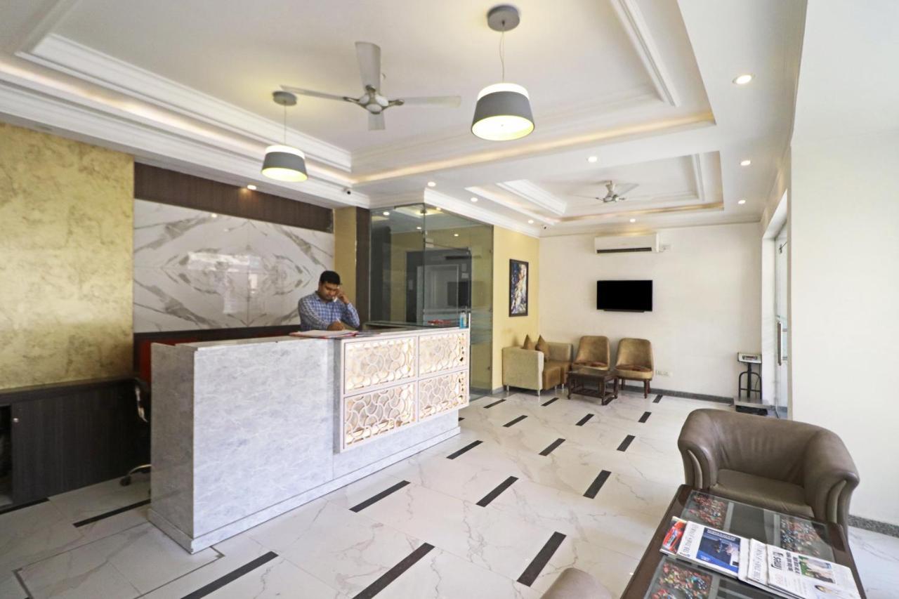 Hotel Almora Near Delhi Airport New Delhi Exteriör bild